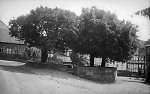 Der Dorfplatz in Walburg, um 1938 Vorschaubild