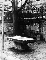 Der Steintisch des Gerichtsplatzes in Wolfterode, um 1938 Vorschaubild