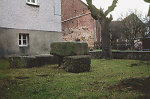 Der Steintisch des Gerichtsplatzes in Dagobertshausen, 1986 Vorschaubild
