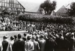Tanz an der Dorflinde in Emsdorf, 1953 Vorschaubild