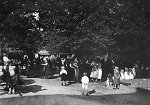 Tanz unter der Linde in Erkshausen, vor 1935 Vorschaubild