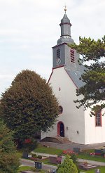 Die Lutherlinde vor der Kirche, 2014 Vorschaubild